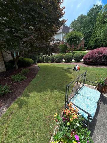 Landscape Bed Mulching in Birmingham, AL by SOG Services