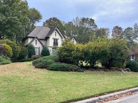 Lawn Maintenance in Birmingham, AL by SOG Services