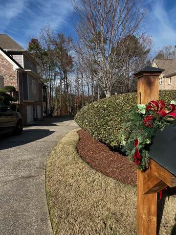 Mulch Installation Mailbox in Birmingham, AL by SOG Services
