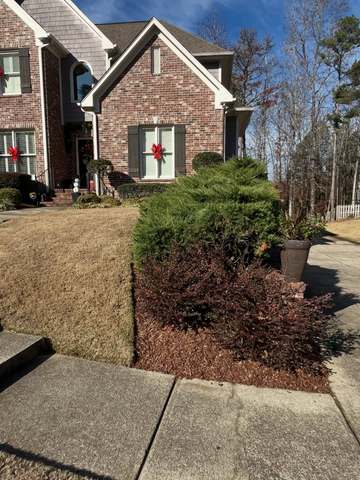 Shrub Trimming Hedge Trimming in Birmingham, AL by SOG Services